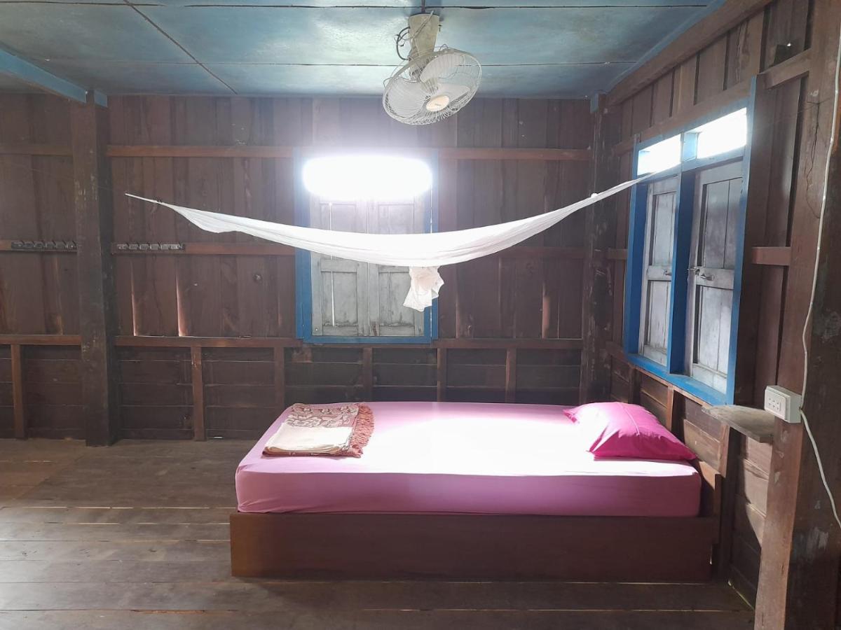 Ta'S Dorm Dondet Albergue Ban Dondét Exterior foto