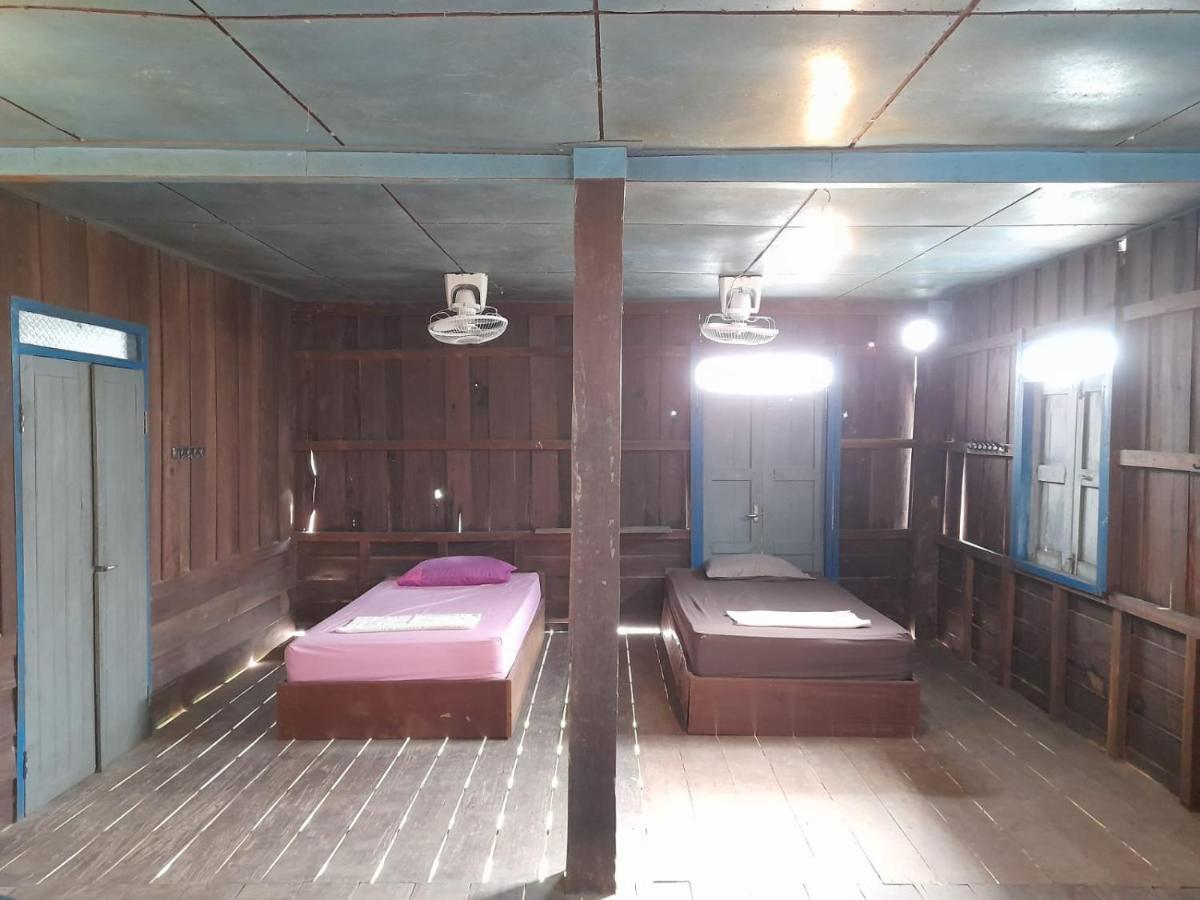 Ta'S Dorm Dondet Albergue Ban Dondét Exterior foto
