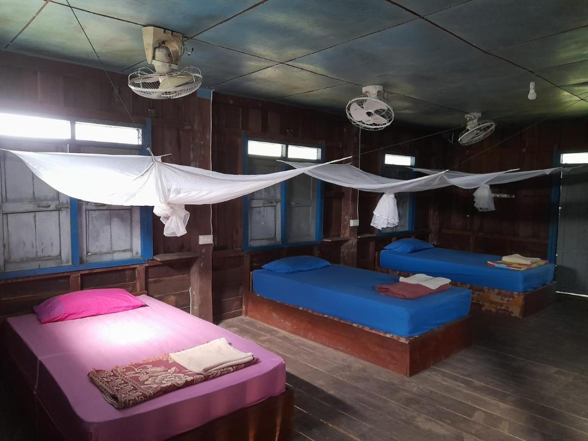 Ta'S Dorm Dondet Albergue Ban Dondét Exterior foto
